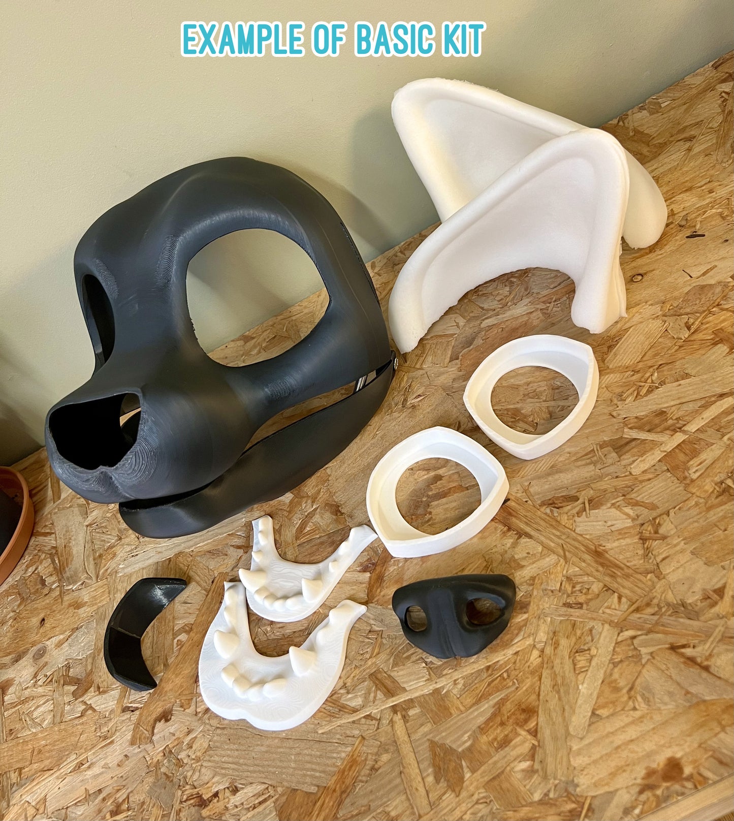 Small nose canine toony moving jaw head base