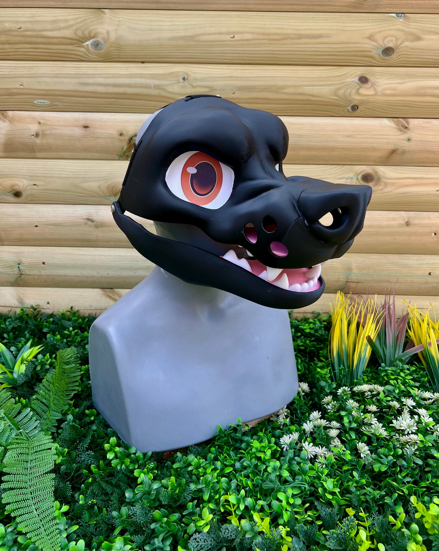 Snarly toony moving jaw head base