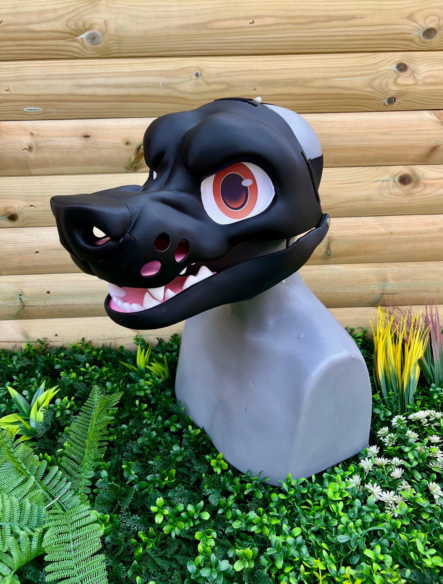 Snarly toony moving jaw head base